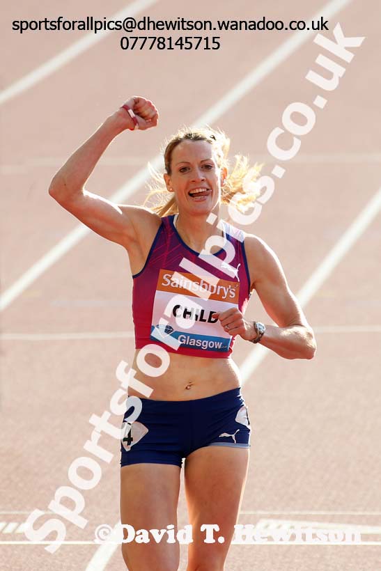 Eilidh Child wins the 400 metres hurdles at the Glasgow Diamond League. Photo: David T. Hewitson/Sports for All Pics